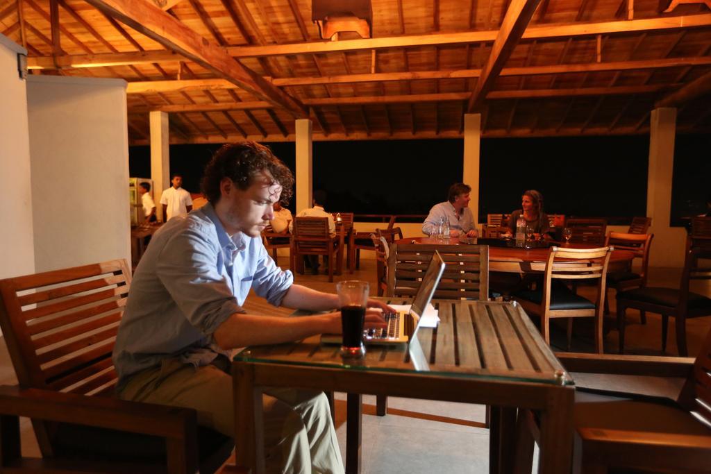 The Lady Hill Hotel Galle Extérieur photo